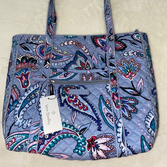 Vera Bradley Handbags - Vera Bradley Tote Bag (Never Used)